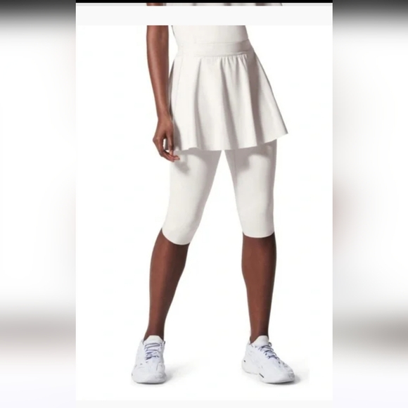 SPANX Pants - Spanx Booty Boost Legging Lined Skirt sz M